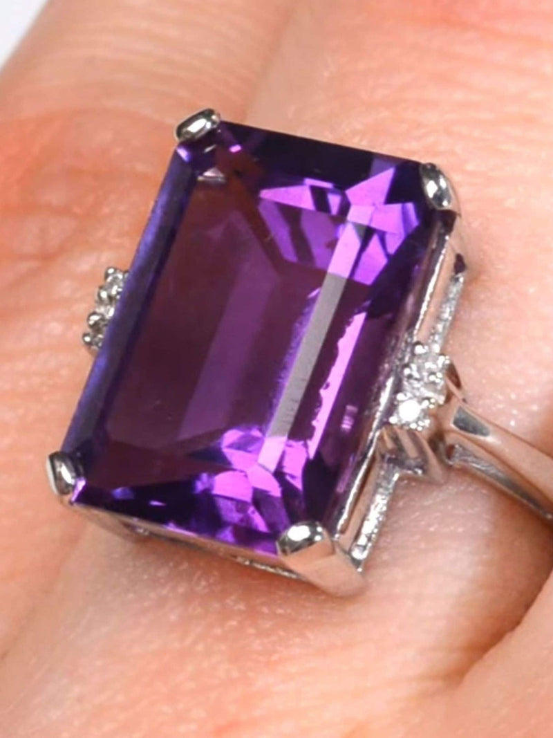 The Diamond Store 9K White Gold Amethyst Diamond Ring (British brand)
